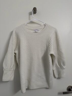 Liz Claiborne Off-White Ribbed Crewneck Sweater